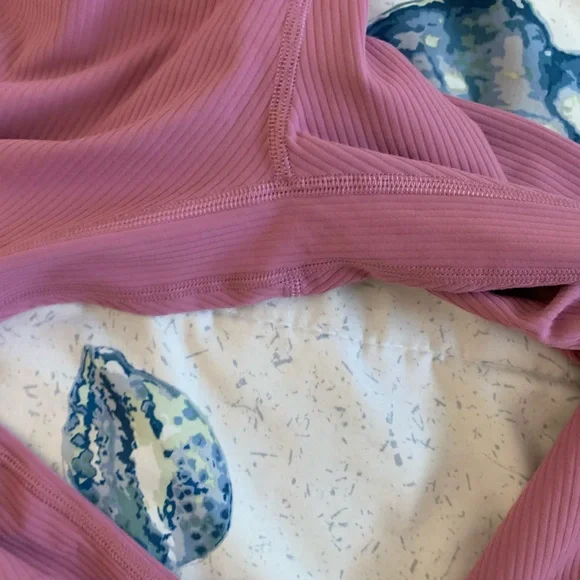 EUC Lululemon Athletica ribbed Leggings - Picture 3 of 7